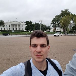 Meet your Posher, Dmitri